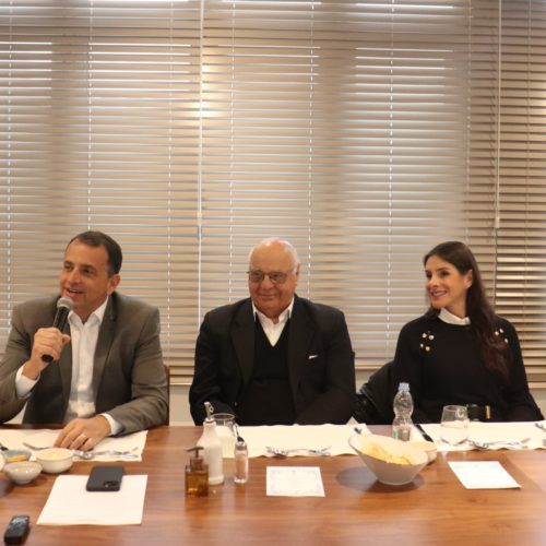 Rede de Associações Comerciais e Meta fecham parceria inédita e vão capacitar MPEs para o comércio digital