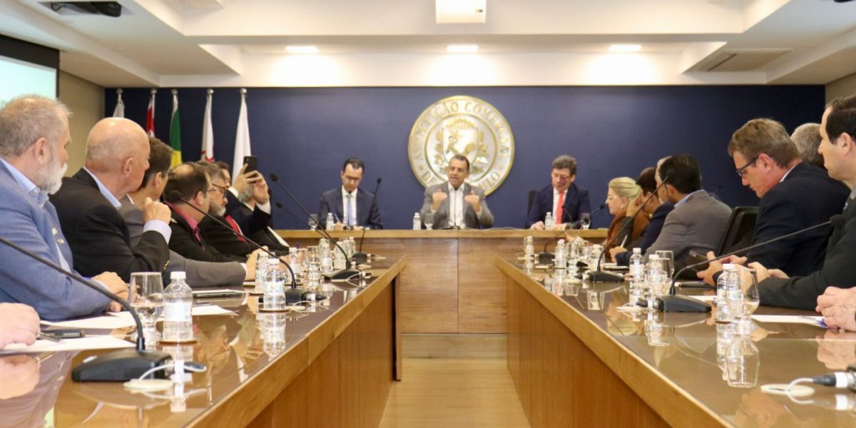 Associações Comerciais defendem a atualização do Simples Nacional, durante encontro com o coordenador do Grupo de Trabalho da Reforma Tributária